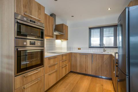 1 bedroom flat for sale, Groveside Court, Lombard Road, Battersea, London, SW11