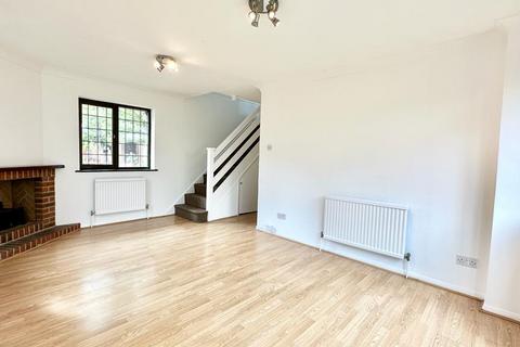 10 Beacons Close, London, E6 5TT