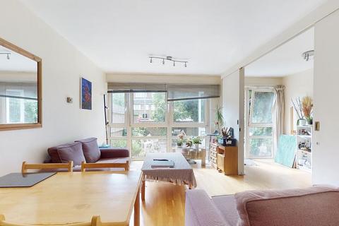 7 Lampeter Square, London, W6 8PS