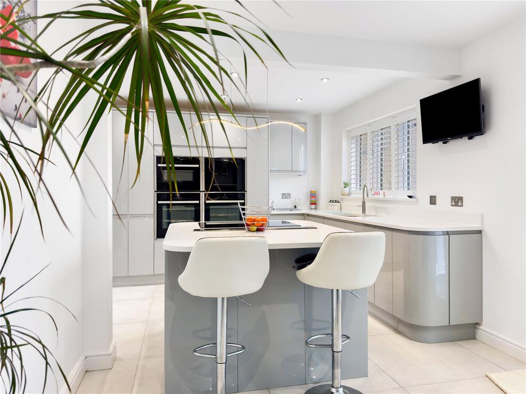 Selah Drive, Swanley, Kent, BR8 4 bed detached house for sale £725,000