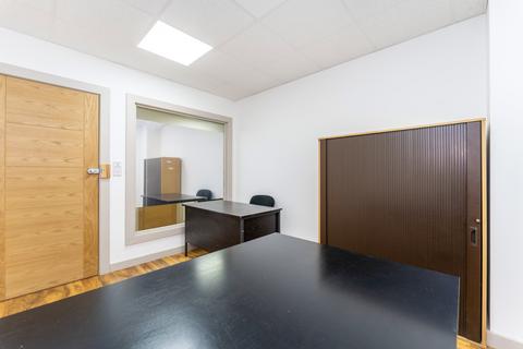 Office to rent, Uxbridge Road, Southall UB1