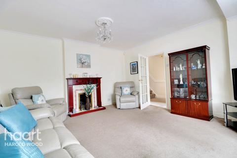 3 bedroom semi-detached house for sale, Sedgefield Crescent, Romford