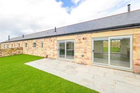 2 bedroom bungalow for sale - Smuggler's Cottage, Seaton Point, Boulmer, Northumberland, NE66