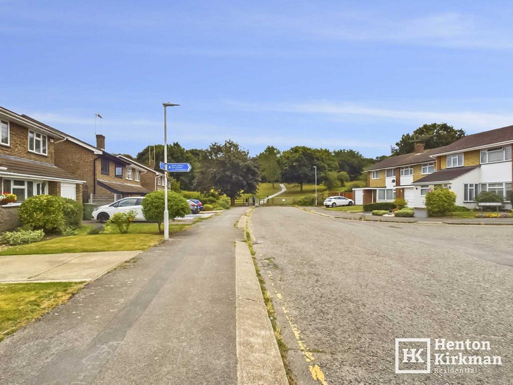 Langemore Way, Billericay 3 bed semidetached house for sale £475,000