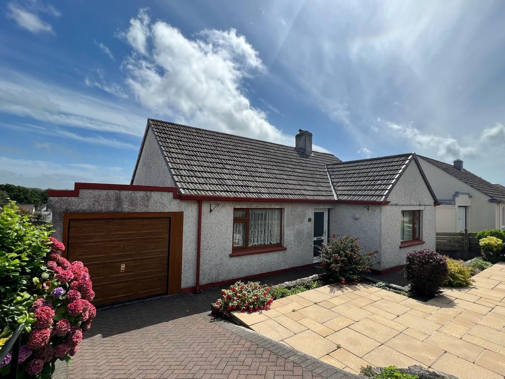 Valley View, Bodmin, Cornwall, PL31 2 bed detached bungalow for sale