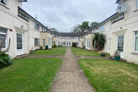 2 bedroom apartment to rent, Staines-Upon-Thames,  Surrey,  TW18