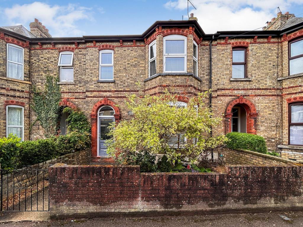 Hartford Road, Huntingdon, Cambridgeshire. 4 bed terraced house for