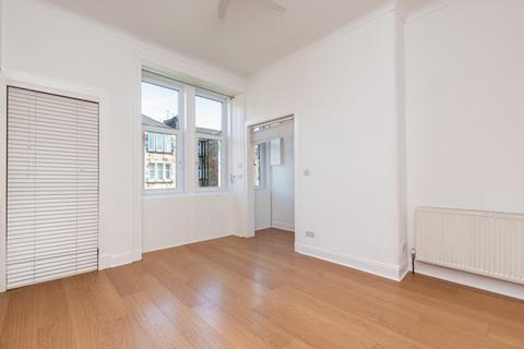 2 bedroom flat to rent, Airlie Street, Flat 3/2, Hyndland, Scotland, G12 9TR