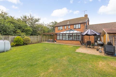 16 Ladyfields, Herne Bay, CT6 7BF