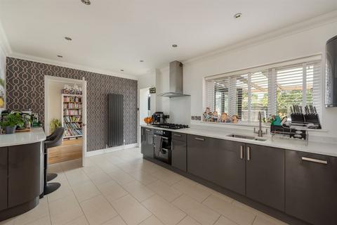 16 Ladyfields, Herne Bay, CT6 7BF