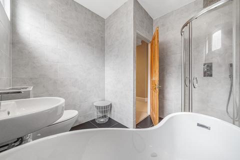 9 Richmond Avenue, London, SW20 8LA