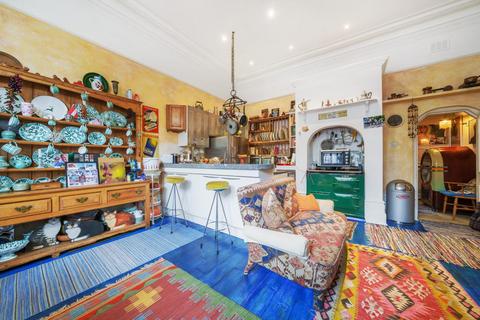 3 bedroom flat for sale, Sutherland Avenue, Little Venice