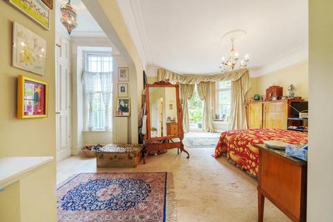 3 bedroom flat for sale, Sutherland Avenue, Little Venice