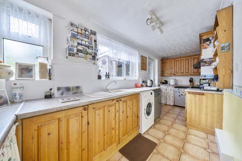 27 Fryern Close, Storrington, Pulborough, RH20 4PJ