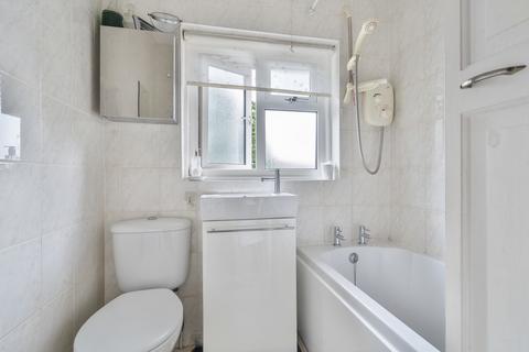 27 Fryern Close, Storrington, Pulborough, RH20 4PJ