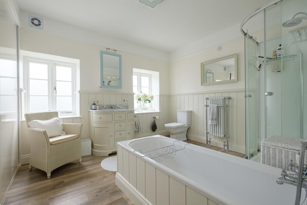 Neptune Bathroom
