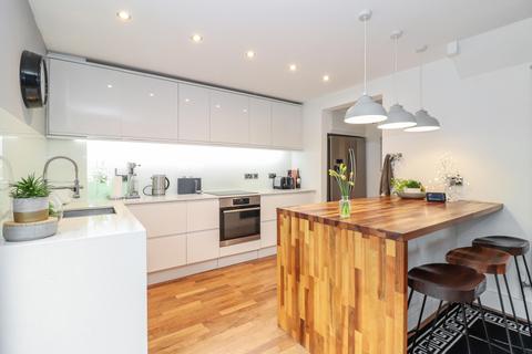 33 Camlet Way, St Albans, AL3 4TL