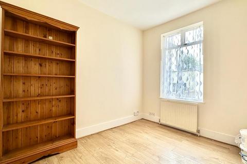 3 bedroom terraced house for sale, Cranbourne Road, London E15