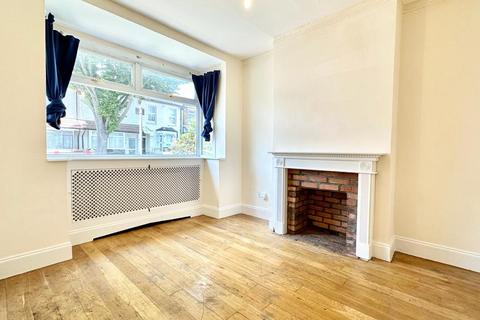 3 bedroom terraced house for sale, Geere Road, London E15