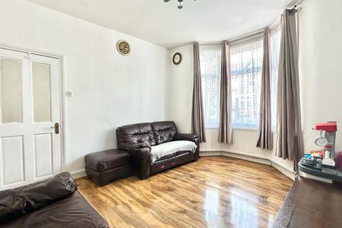 3 bedroom terraced house for sale - Marlborough Road, London E7