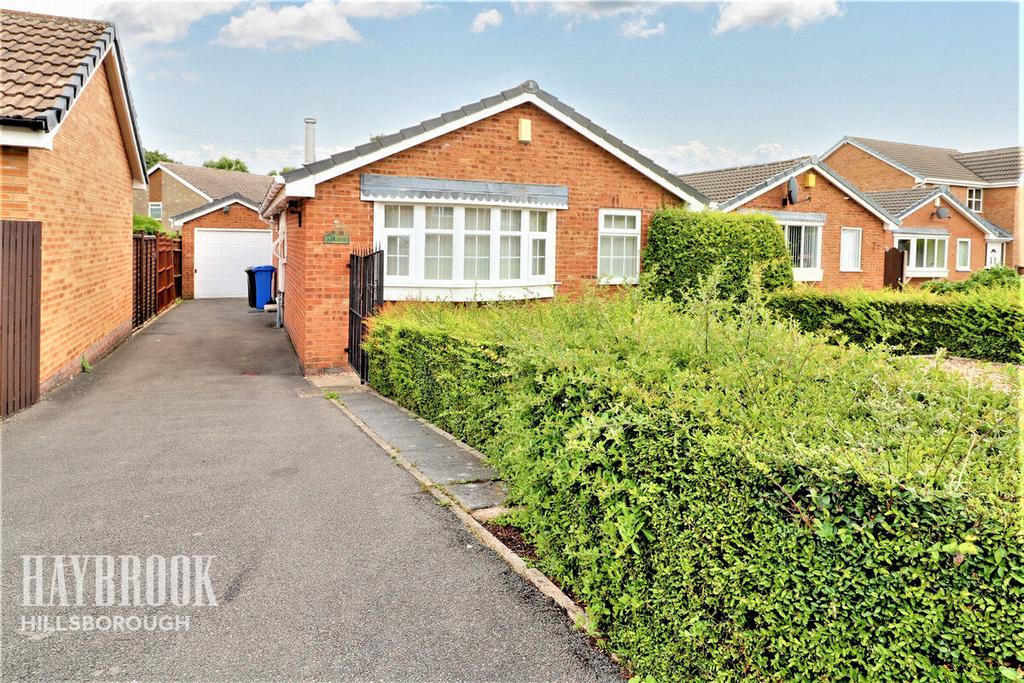 Wood Lane Close, Sheffield 2 bed detached bungalow £287,000