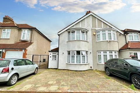 2 bedroom semi-detached house for sale - Belvedere Avenue, Ilford IG5