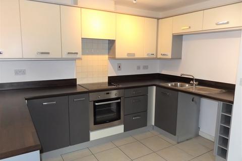 2 bedroom flat to rent, Forge Close, Cannock WS11