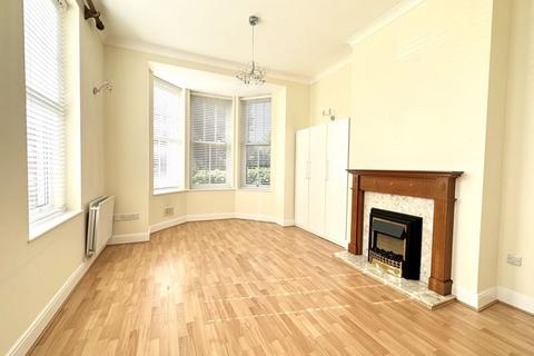 Flat 1, Winchester House Phoenix Close, Epsom, KT19 7DX