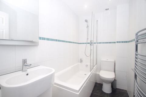 Flat 1, Winchester House Phoenix Close, Epsom, KT19 7DX