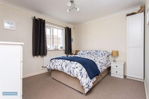 10 Baileys Gate, Cotford St Luke, Taunton, TA4 1JE