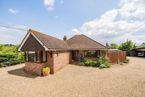2 bedroom detached bungalow for sale, The Street, Ulcombe
