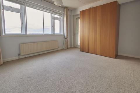 10, Francis Court Barrack Road, Exeter, EX2 5EE