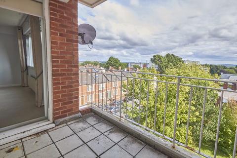 10, Francis Court Barrack Road, Exeter, EX2 5EE