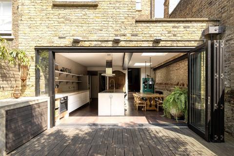 undefined, Godolphin Road, London, W12