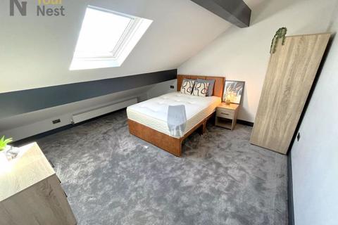 1 bedroom in a house share to rent - Room 7, Oak House, Leeds, LS11 9PG