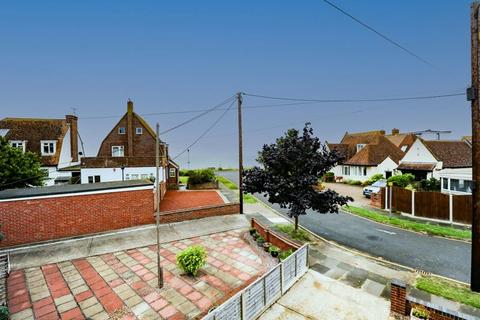 31 Beatrice Road, Walton On The Naze, CO14 8HJ