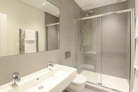 3 bedroom apartment to rent, Hamlet Gardens