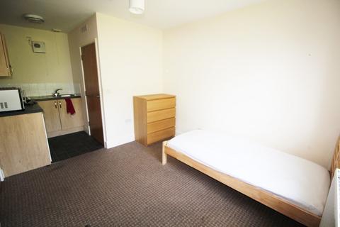Studio to rent, Elmstead Road, Colchester