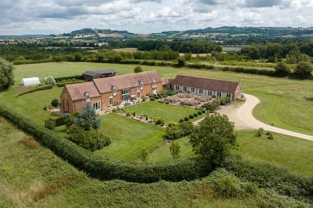 Mickleton Lane, Honeybourne, Nr Evesham, Worcestershire, WR11 6 bed
