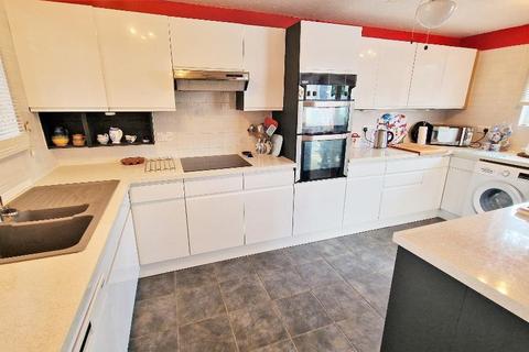 3 bedroom detached bungalow for sale, Westfield Road, St Helens, Isle of Wight, PO33 1UZ