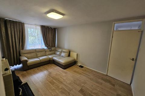 2 bedroom flat to rent, Haddonfield Estate, London, SE8 5AU