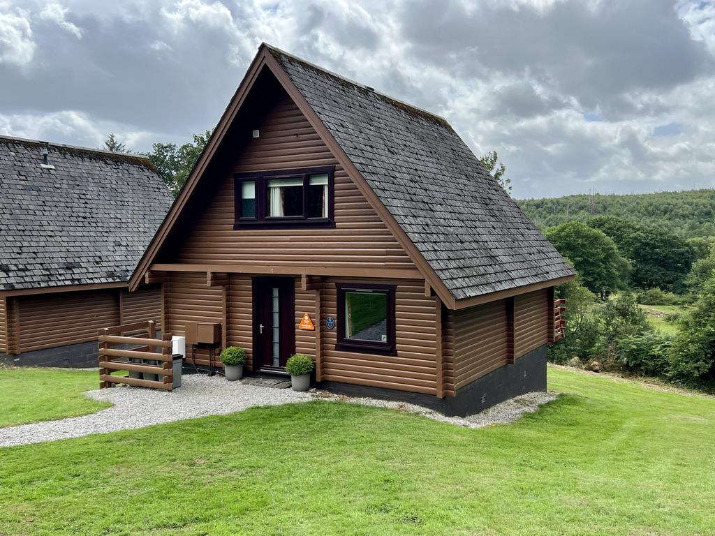 Braemar, 4 Barend, Sandyhills 3 bed detached house for sale £160,000