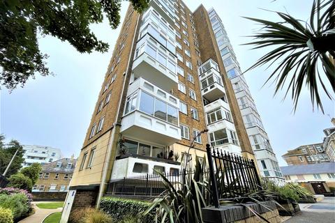 2 bedroom flat to rent, West Cliff Road, Bournemouth,