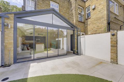 6 Fernbrook Road, London, SE13 5NF
