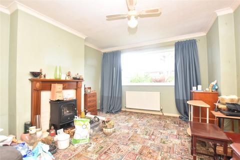2 bedroom bungalow for sale, Haigh Moor Crescent, Tingley, Wakefield, West Yorkshire