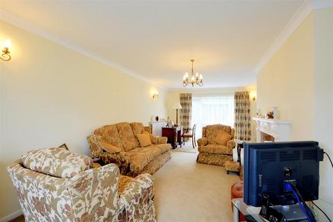 4 bedroom detached house for sale, Eskdale Drive, Nottingham