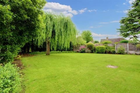 4 bedroom detached house for sale, Eskdale Drive, Nottingham