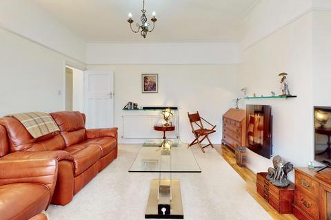 14 Adelaide Gardens, Chadwell Heath, Romford, RM6 6SS