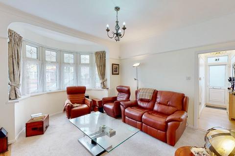 14 Adelaide Gardens, Chadwell Heath, Romford, RM6 6SS
