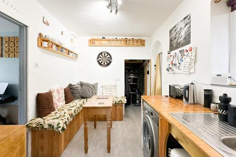 108 Broadfield Road, Bristol, BS4 2UU